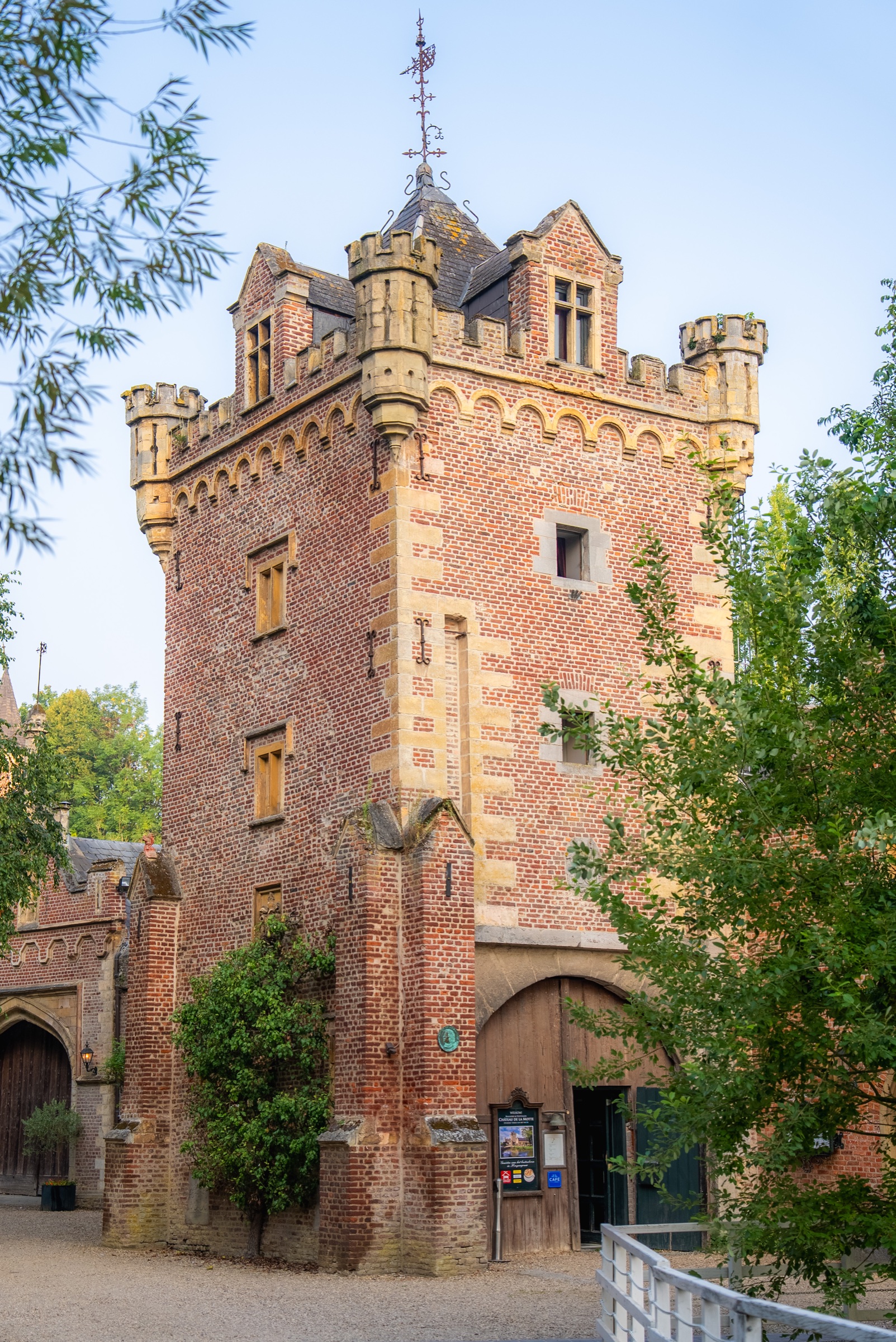 Tour historique du Château de La Motte
