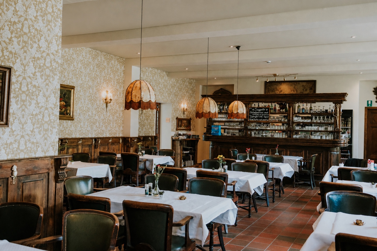 Wide view of Brasserie Leonard
