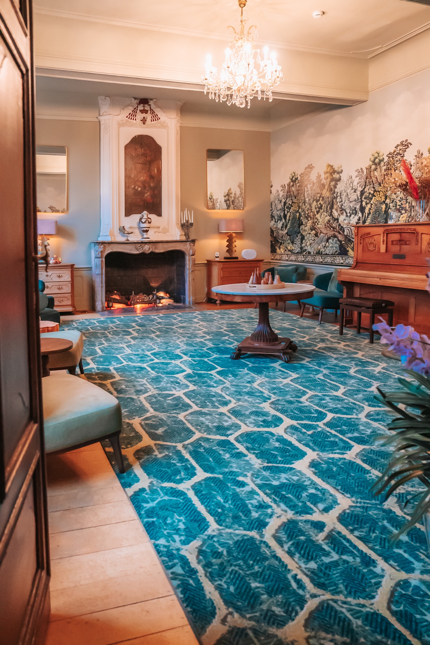 Historic castle salon for receptions and private gatherings