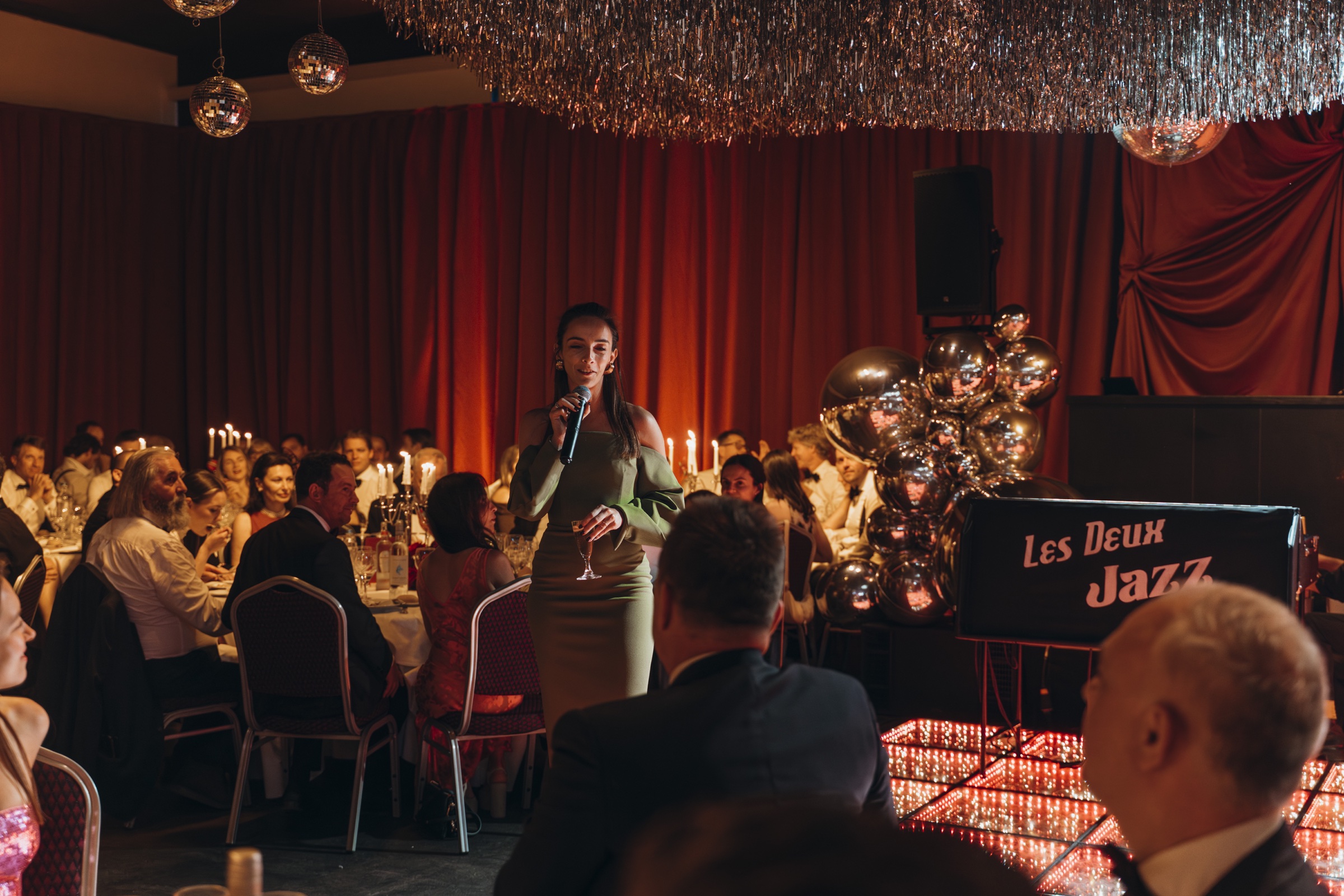 An evening of dinner, music and dance